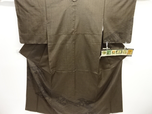 未使用品　作家物　松皮菱に花古典柄本真綿結城紬訪問着